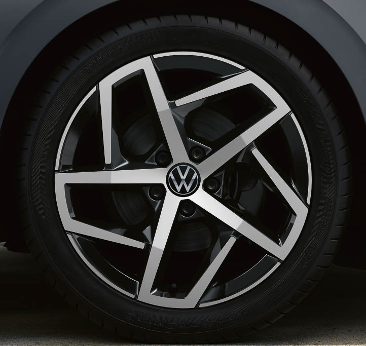 ゴルフ/ゴルフ ヴァリアント eTSI/TDI Style プラチナム エディションの18インチアルミホイール（オプション）