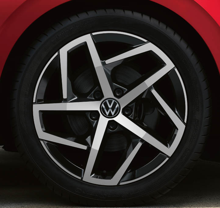 ゴルフ/ゴルフ ヴァリアント eTSI Active/TDI Active Advance プラチナム エディションの18インチアルミホイール（TDI Active Advanceにオプション設定）