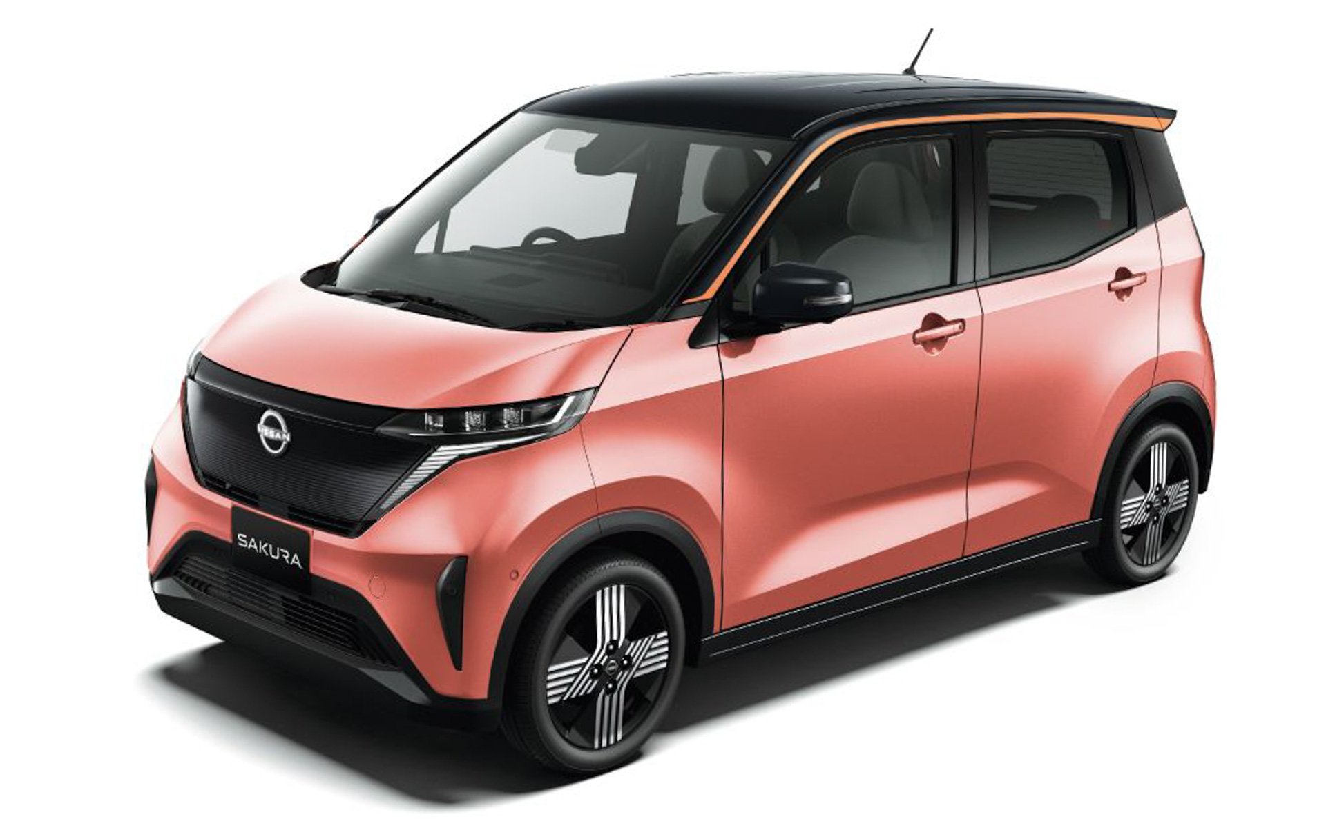 日産「サクラ」