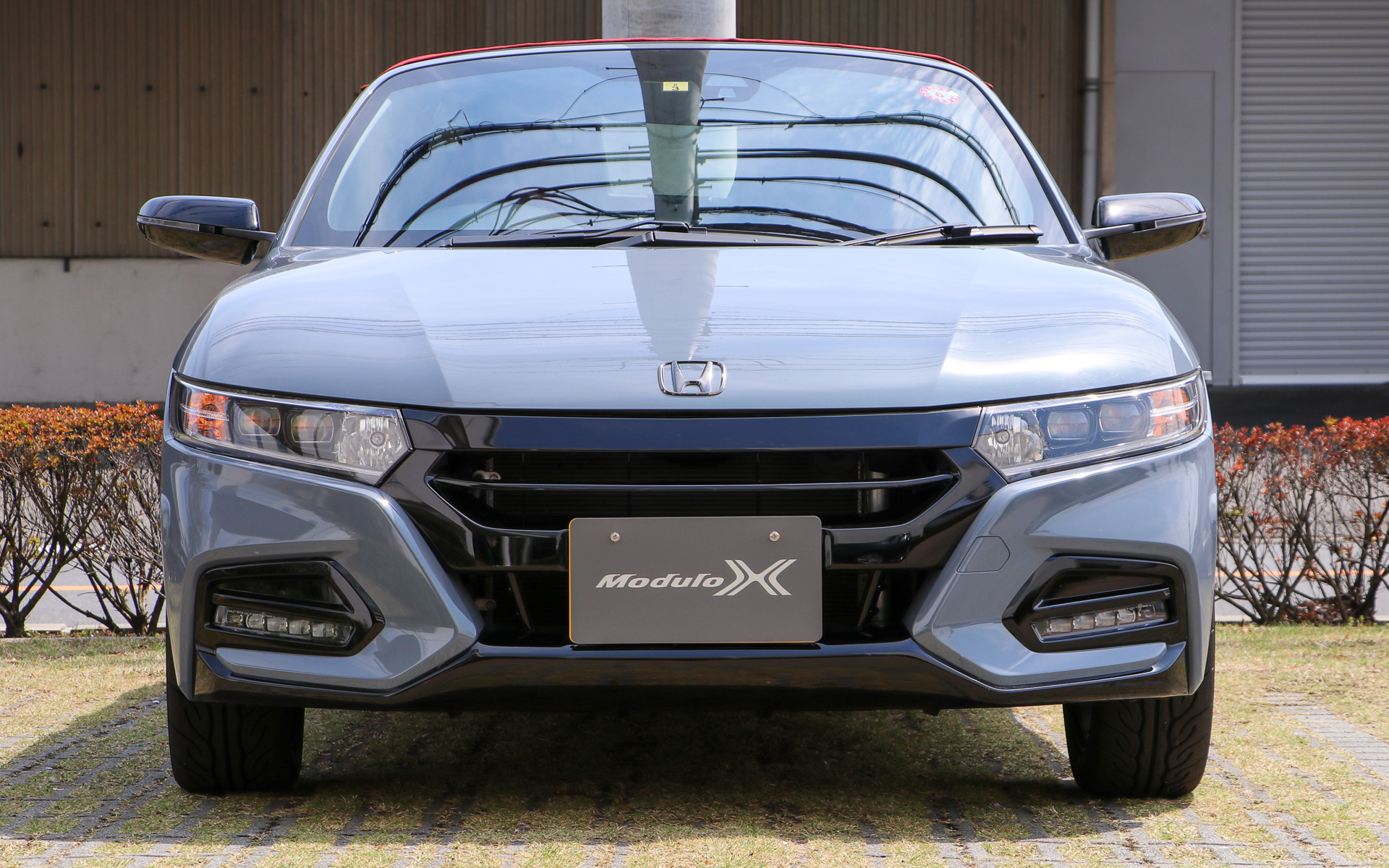 フロントビュー