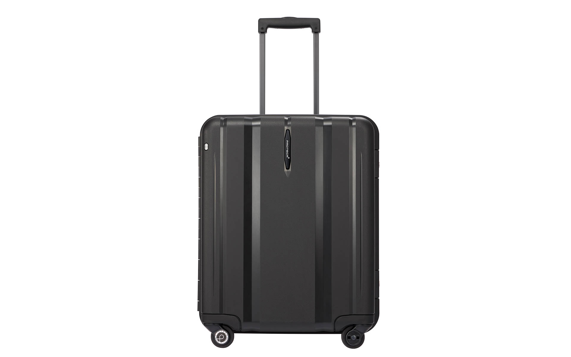 サイズは100席以上機内持ち込み可能な50×40×25cm（高さ×幅×奥行き）で、容量は38Lを確保