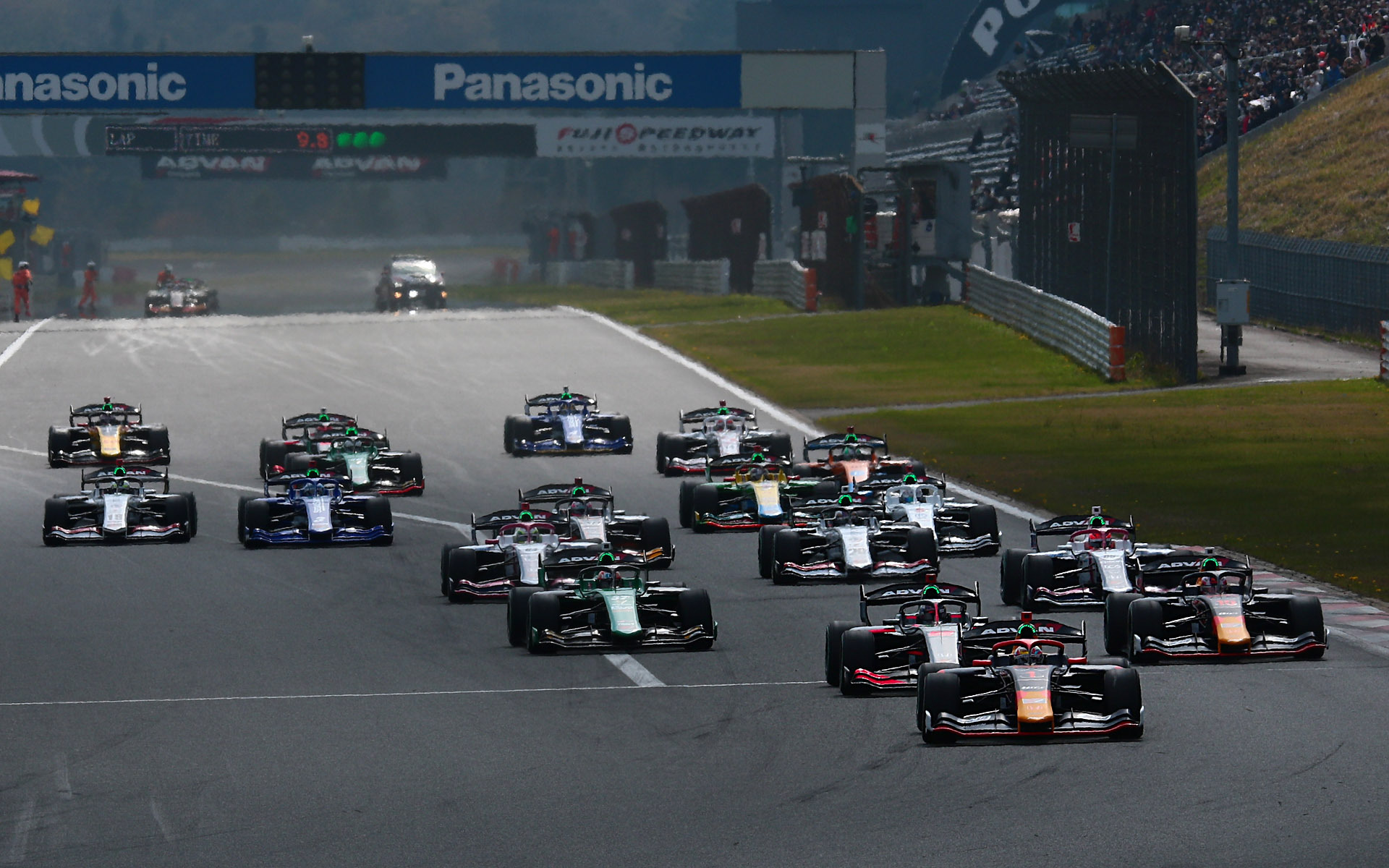 スーパーフォーミュラ開幕戦のスタート