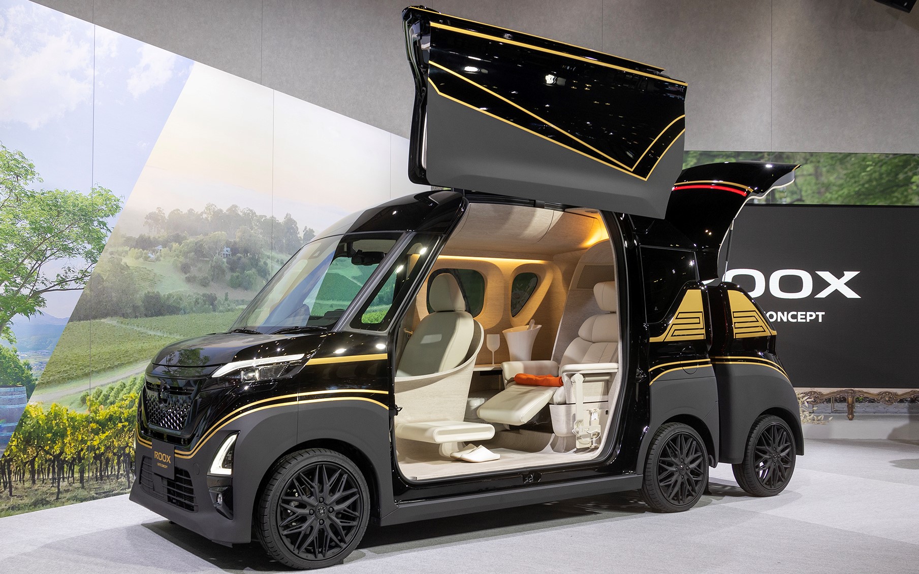 コンセプトカー「ROOX SUITE CONCEPT」