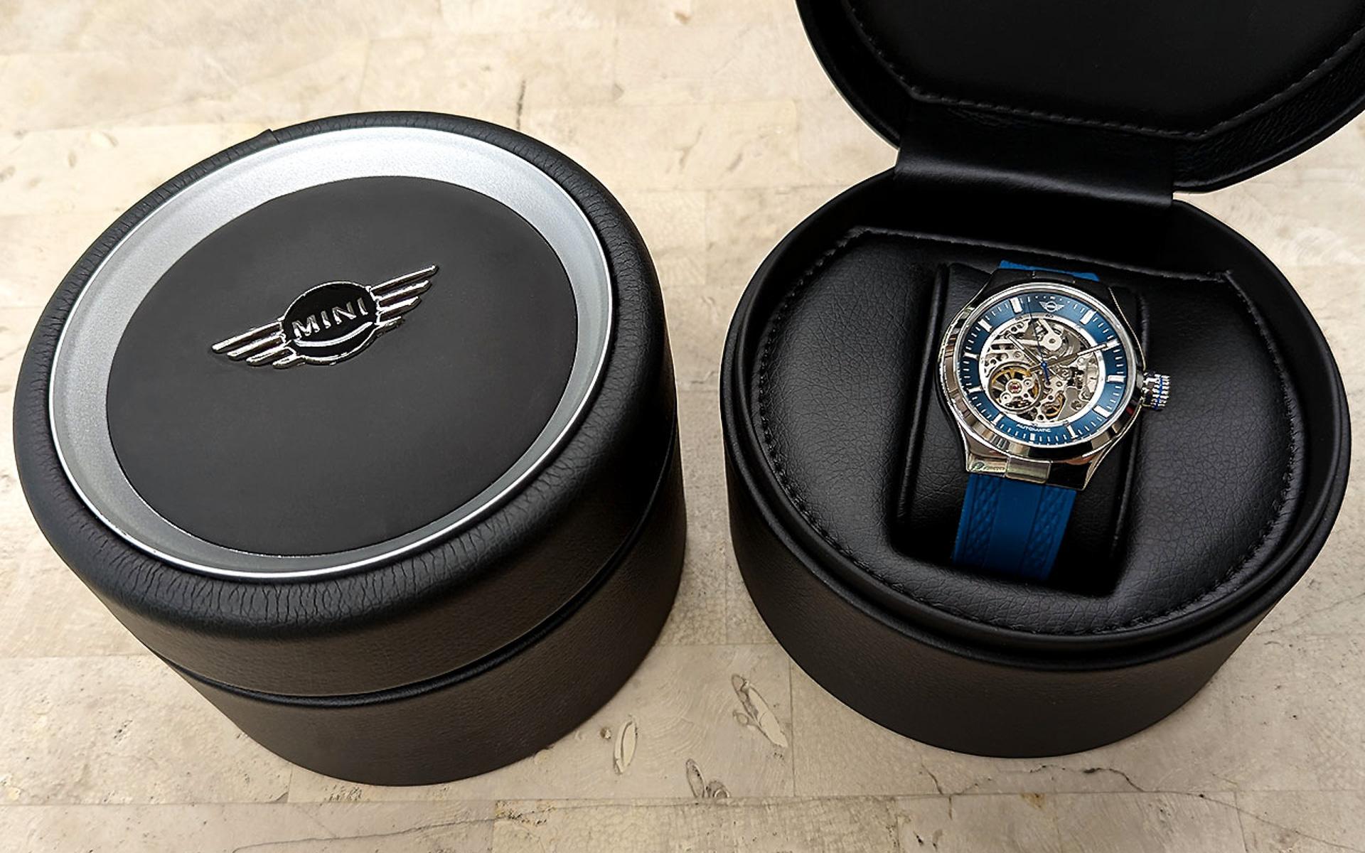 ステアリグをモチーフにしたケース