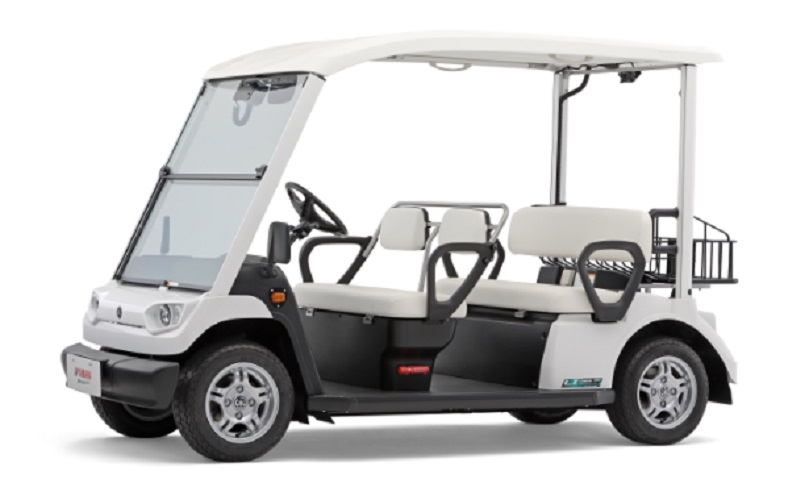 グリーンスローモビリティは、20km/h未満で公道を走れる電気自動車を活用した小さな移動サービスの総称で、環境負荷が少なく、狭い路地も通行可能なのが特徴。高齢者の移動や観光客周遊に資する「新たなモビリティ」として期待されている。今回の実証実験ではヤマハ発動機の7人乗りの「AR-07」と4人乗りの「AR-04」が使用される