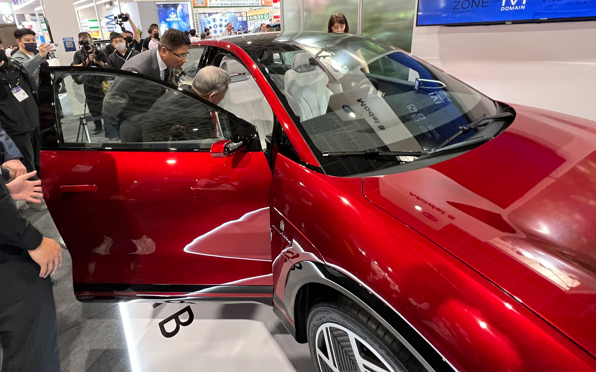 モデルBに実際に乗り込んで確認