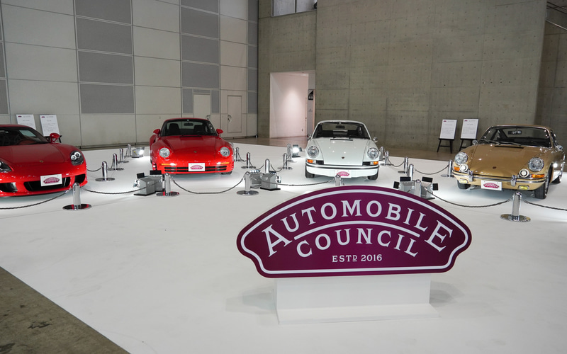 ポルシェ　911　RS　レーシング　ナロー　ポルシェ　限定800個 ポルシェ 911 GT3 RS 新型、自然吸気ボクサー6搭載の最高峰
