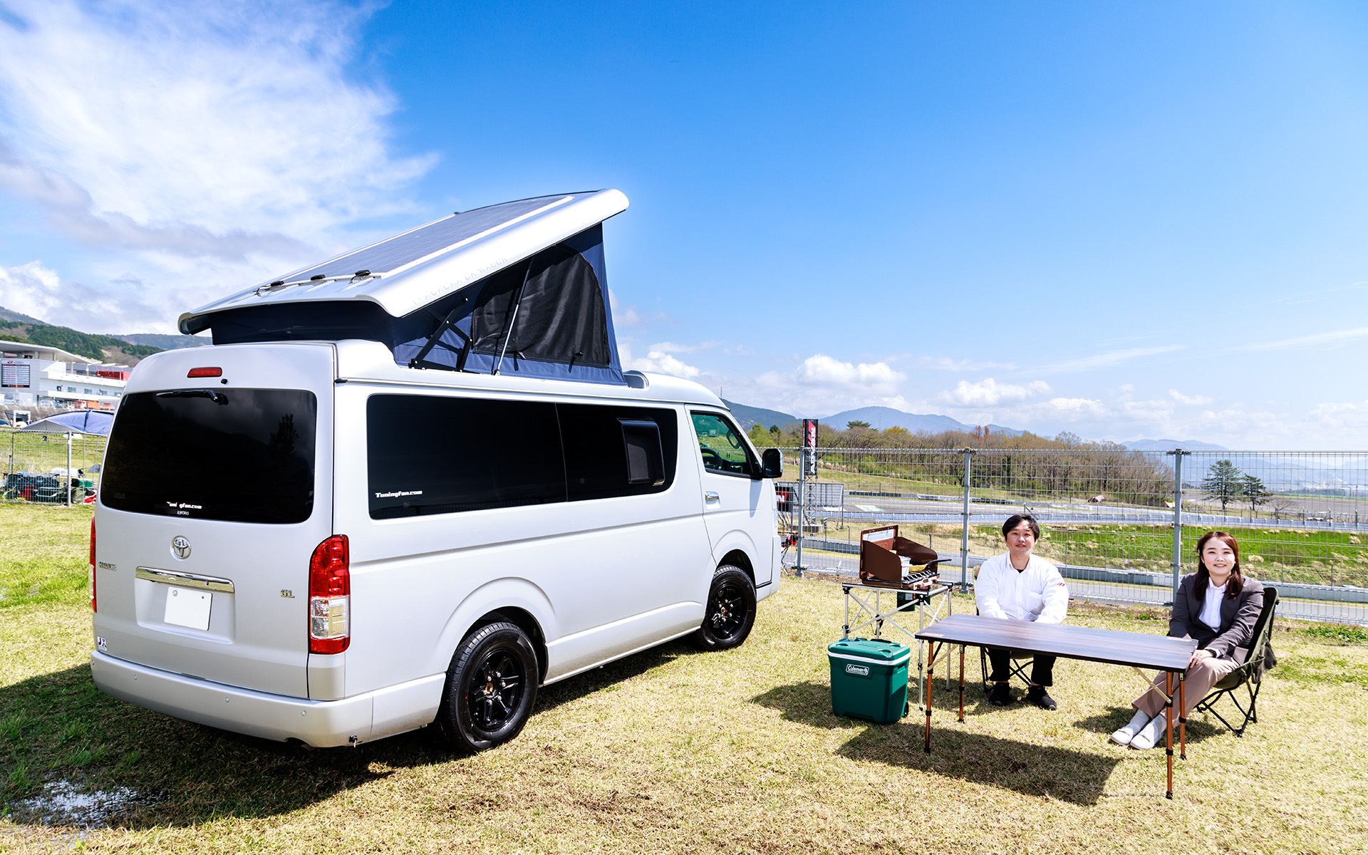 横浜ゴムの新商品、キャンピングカー専用タイヤ「ブルーアース・キャンパー」について開発担当者にうかがった