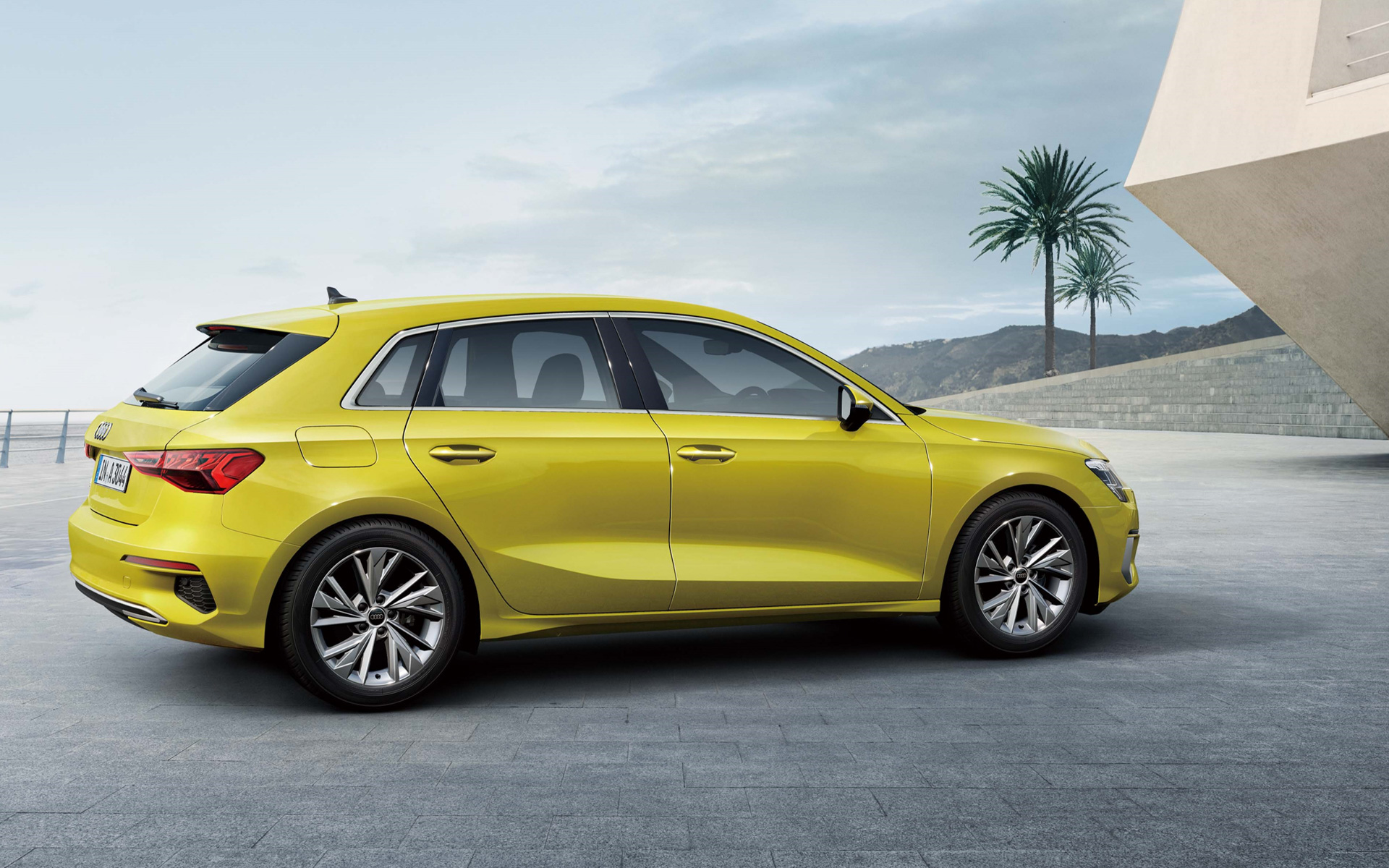 A3 スポーツバック new urban styleのみに設定される「パイソンイエローメタリック」