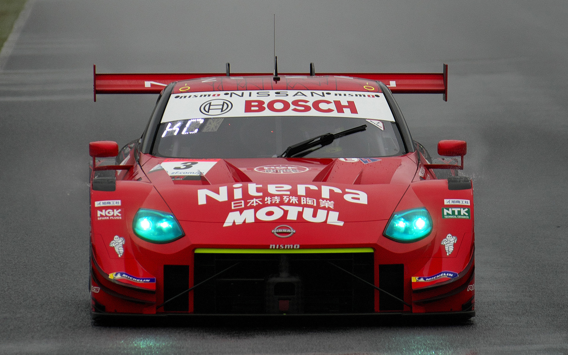 3号車 Niterra MOTUL Z（千代勝正/高星明誠組、MI）