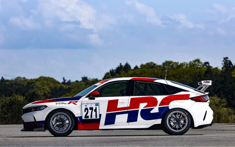 ホンダ、カーボンニュートラル燃料使用の「シビック TYPE R CNF