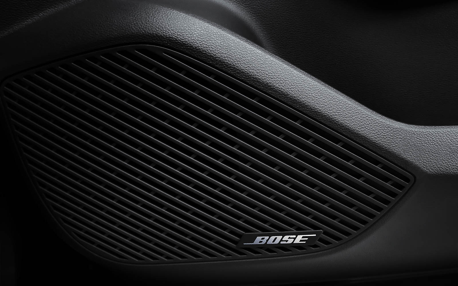 アルカナ E-TECH エンジニアードの内装