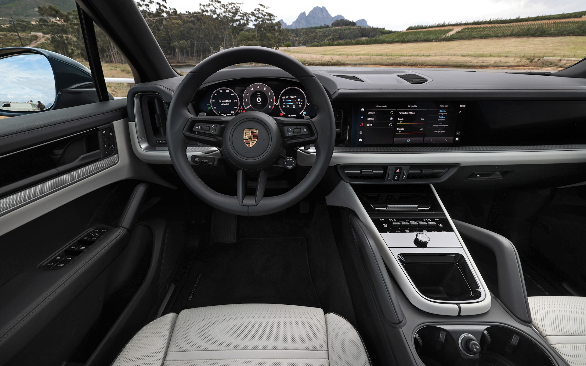 新型「カイエン」