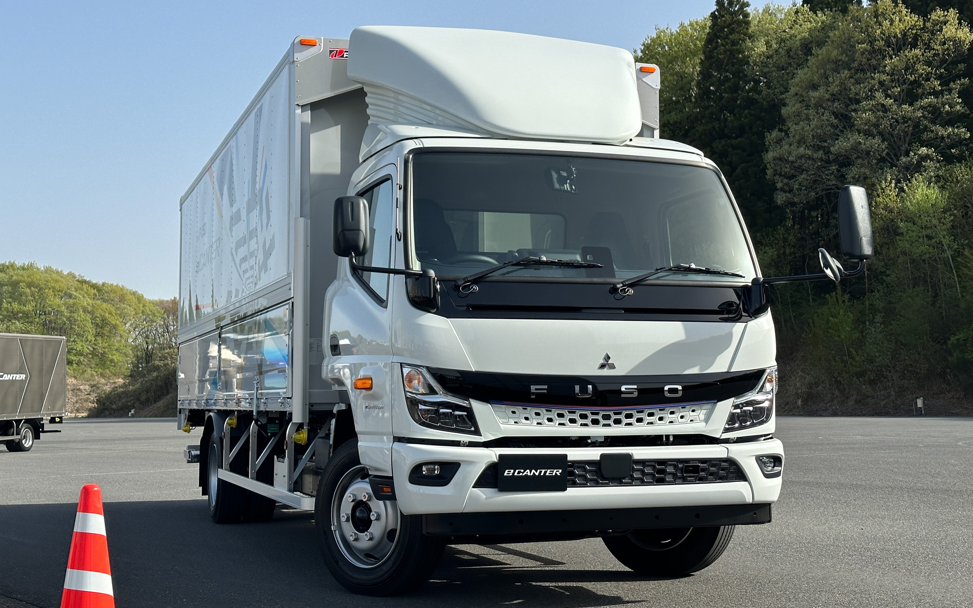 バッテリEVトラック新型「eキャンター」に試乗した