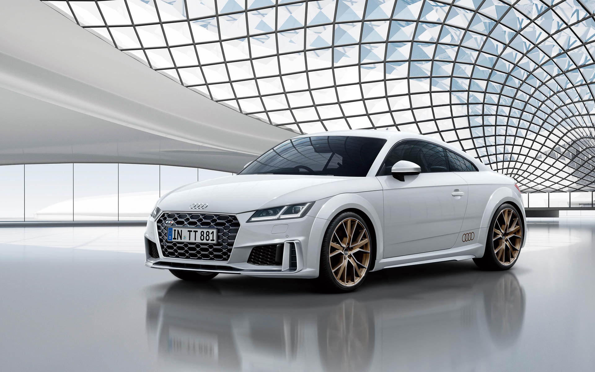 限定モデル「TTS クーペ メモリアル エディション」