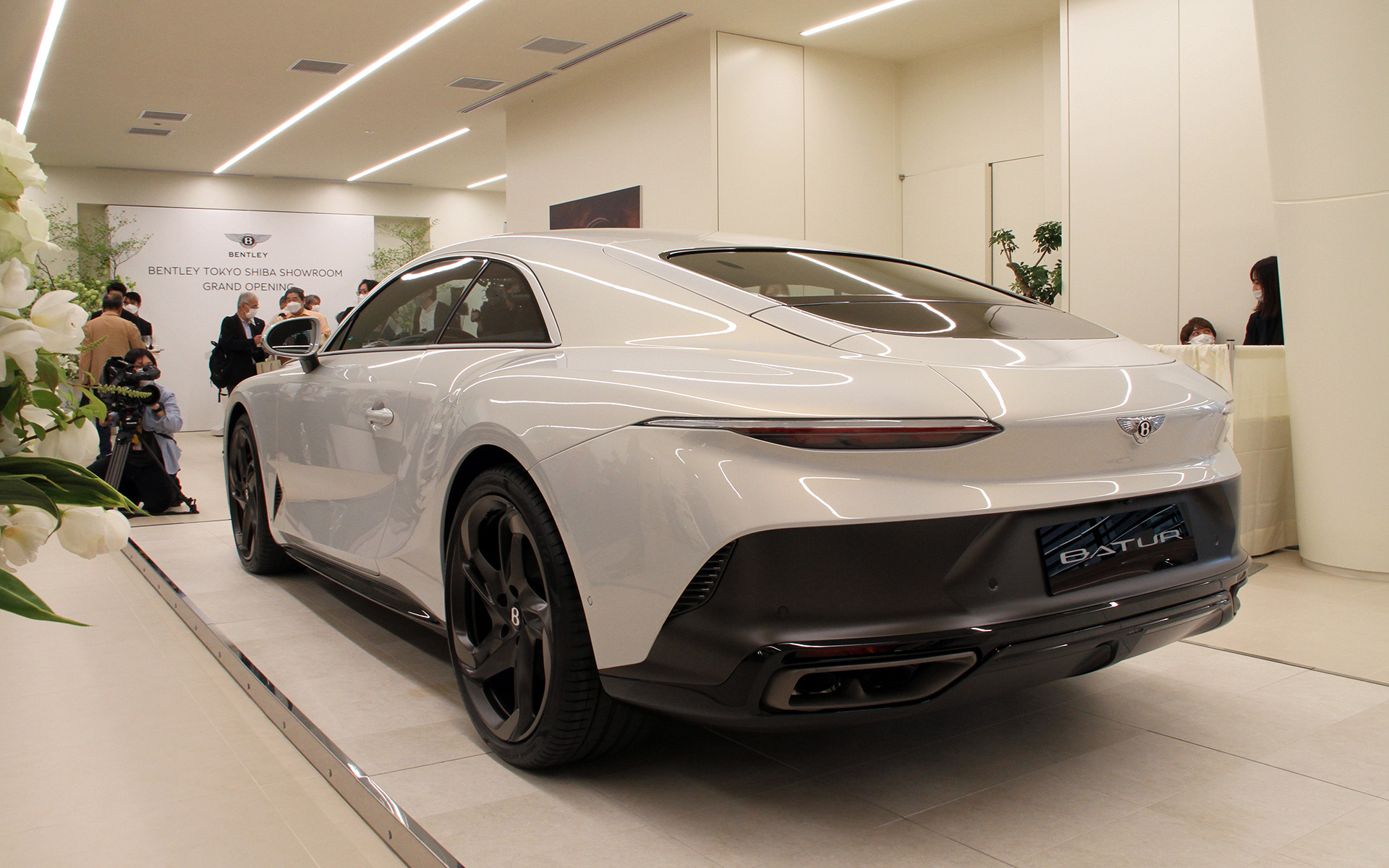 新型グランドツアラー「マリナー バトゥール」。限定18台はすでに受注済みで、価格は165万ポンド（税別・オプション含まず）とのこと