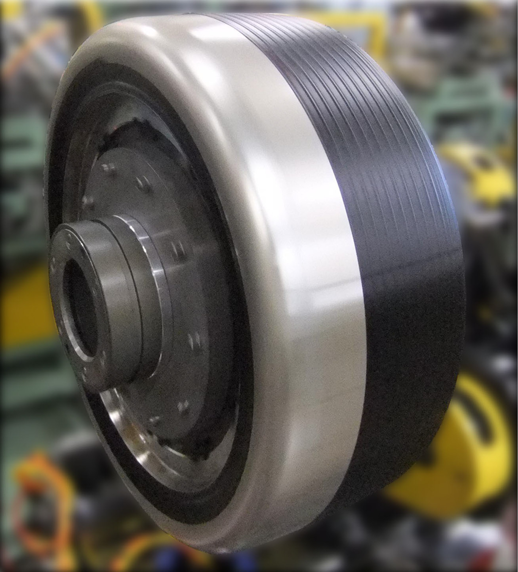 メタルコアに内側の部材から順番に貼り付けていく