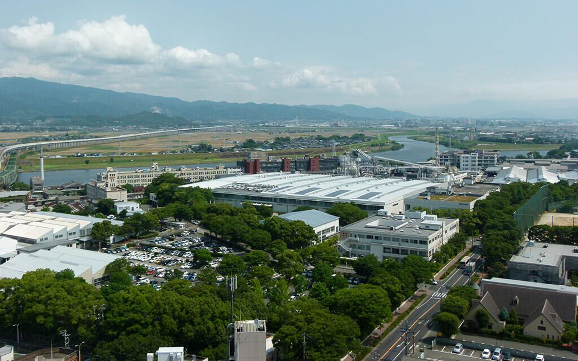 再生可能エネルギー100％を達成した久留米工場