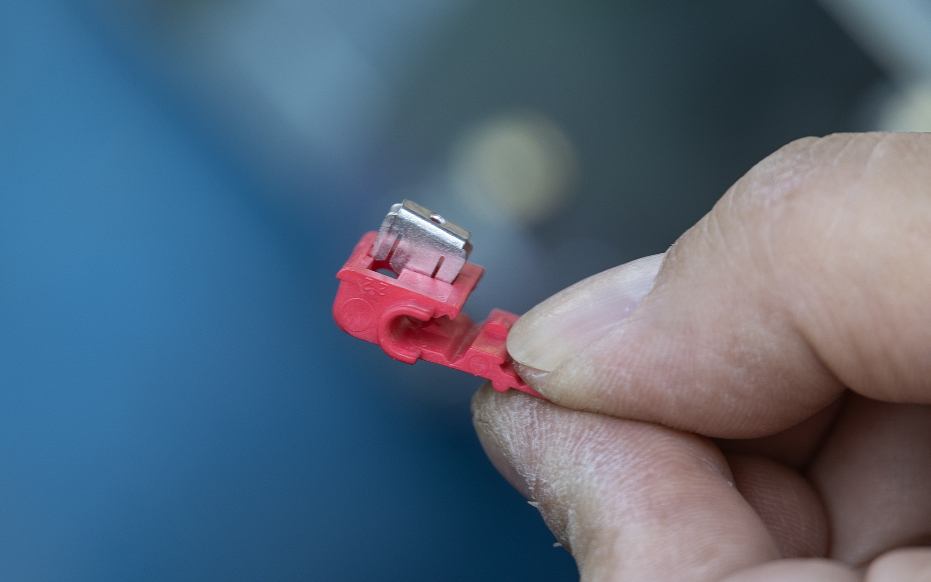 配線に合ったサイズのタップを使用する