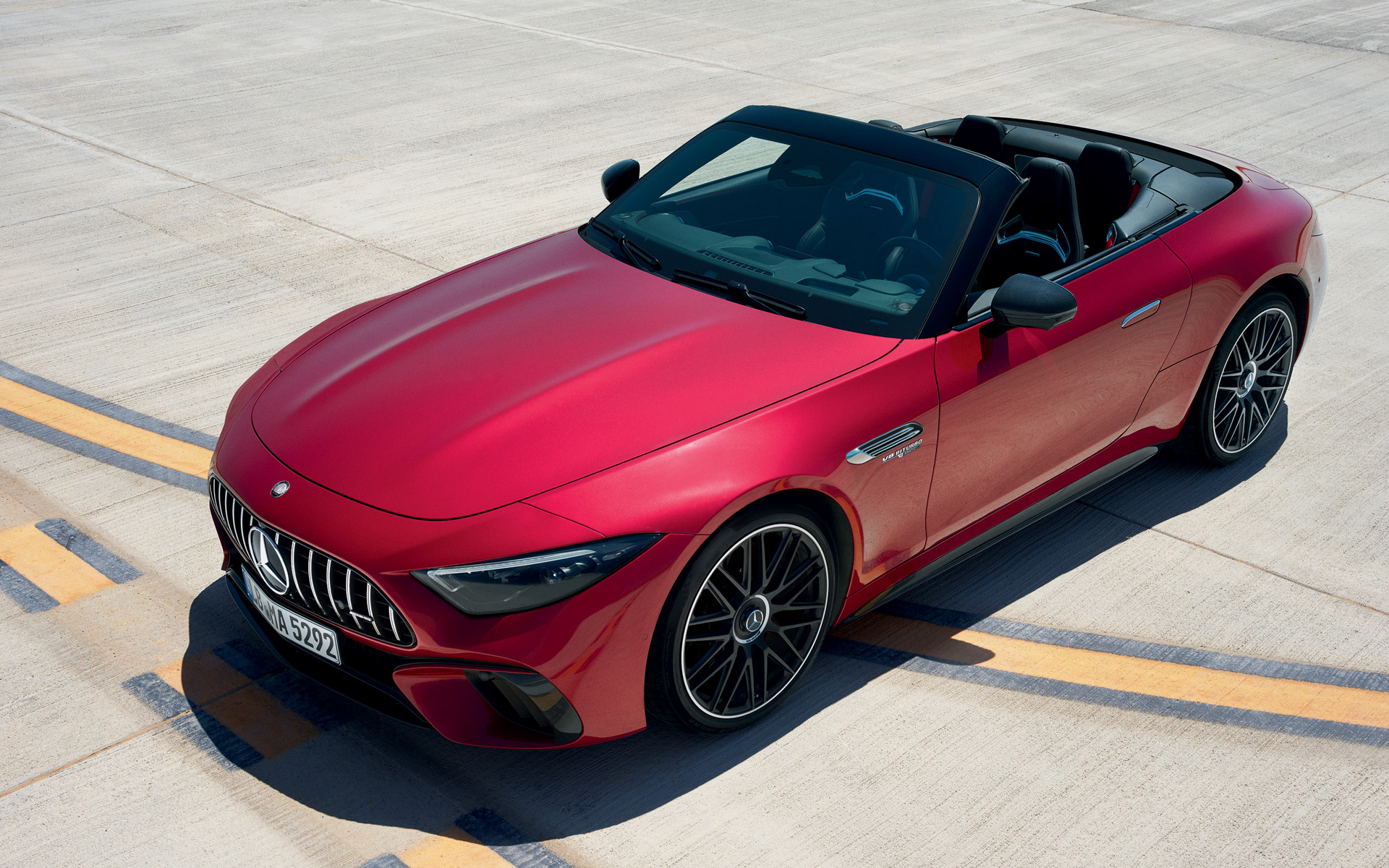 V型8気筒 4.0リッターツインターボ搭載モデル「メルセデスAMG SL 63 4MATIC+」