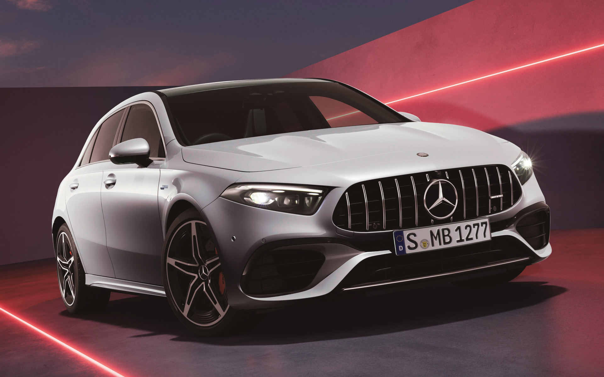 メルセデスAMG A 45 S 4MATIC+