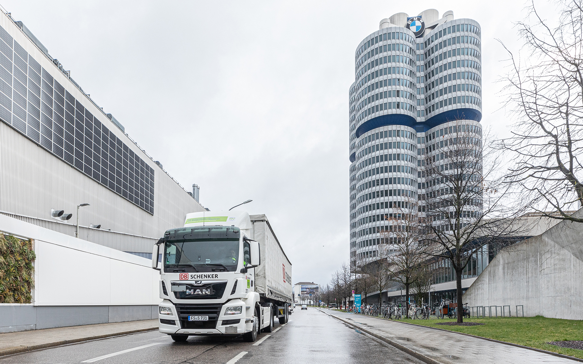 水素化植物油燃料を使った部品の試験輸送を開始