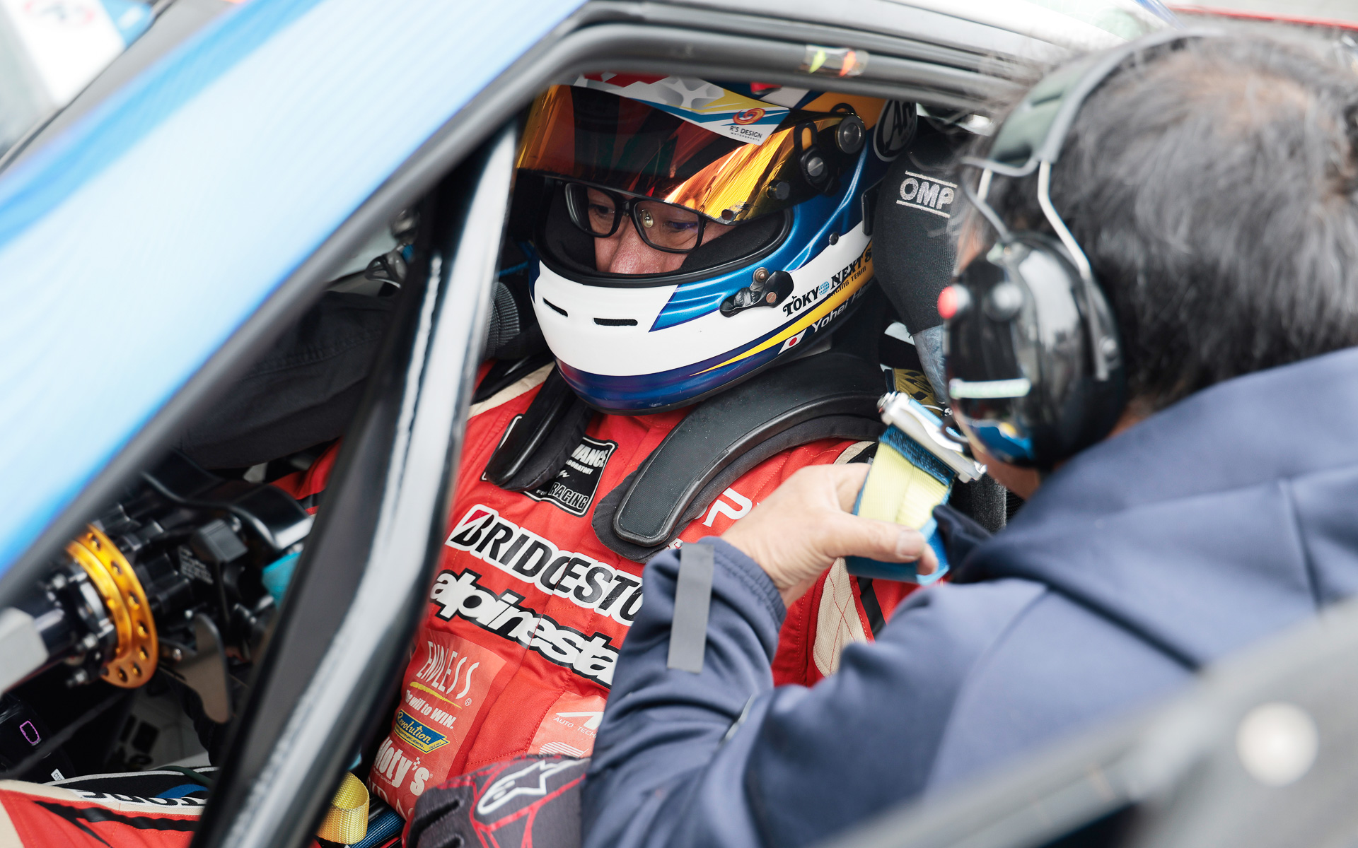 コクピットにしっかり収まった形で試乗した