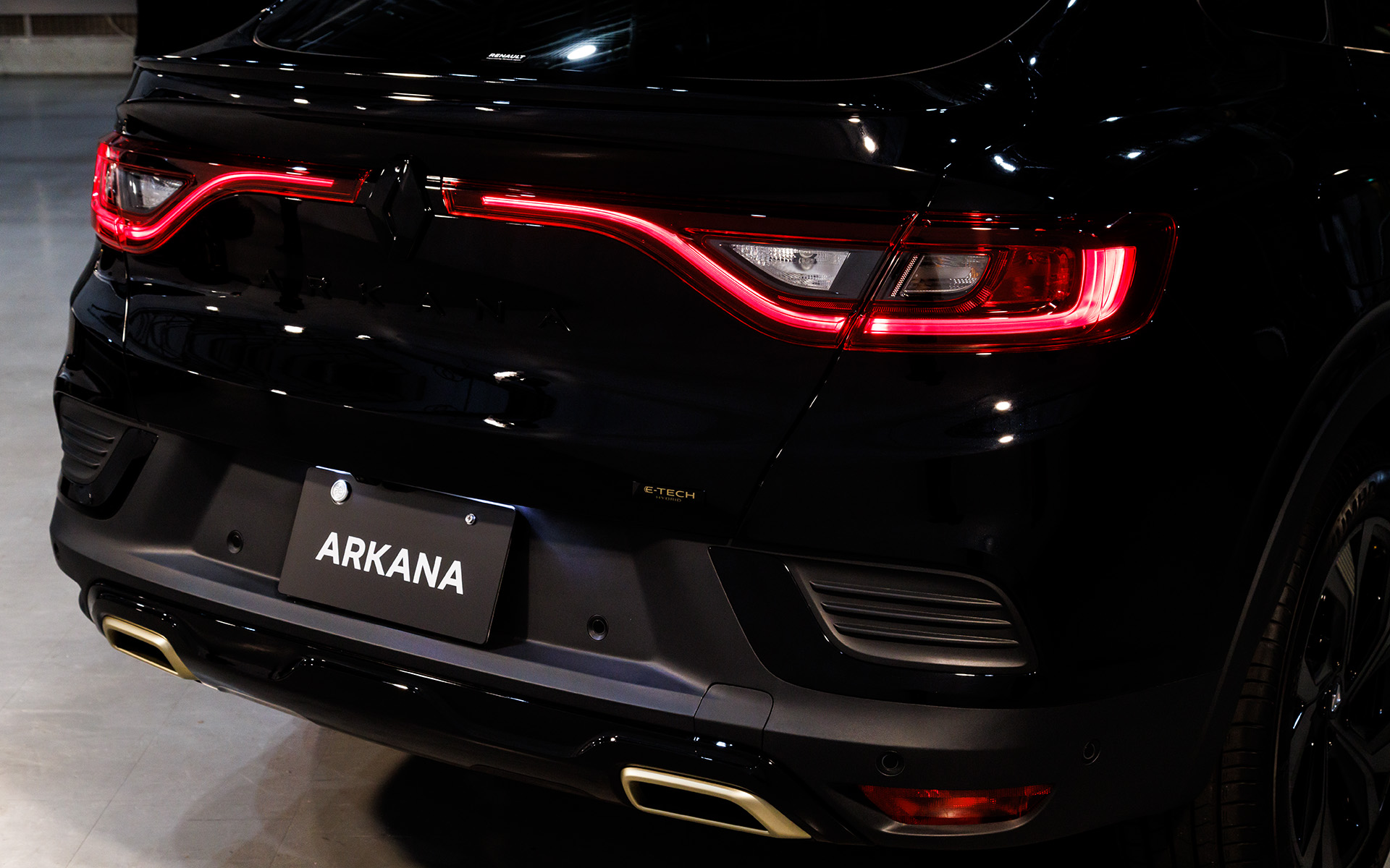 リアコンビランプの点灯パターン。リアコンビランプもLED