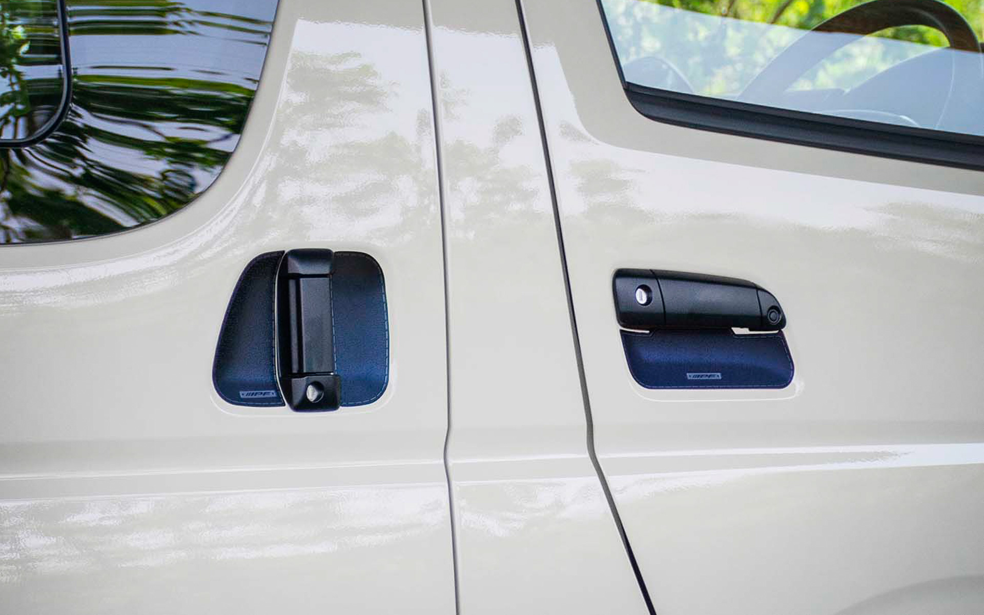 ブラック装着イメージ