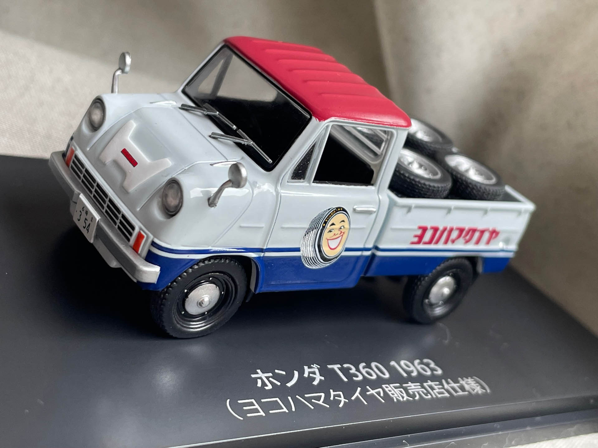 ホンダT360のミニチュア。ヨコハマ販売店仕様。よく見ると埼玉ヨコハマの販売店みたいです