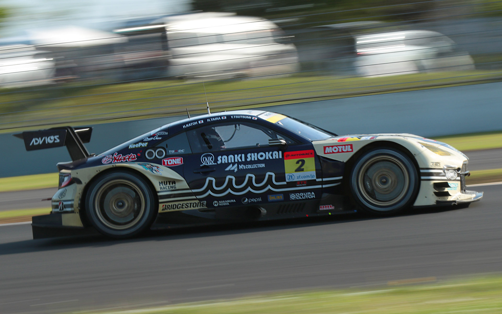 GT300クラス2位の2号車 muta Racing GR86 GT（堤優威/平良響/加藤寛規組、BS）