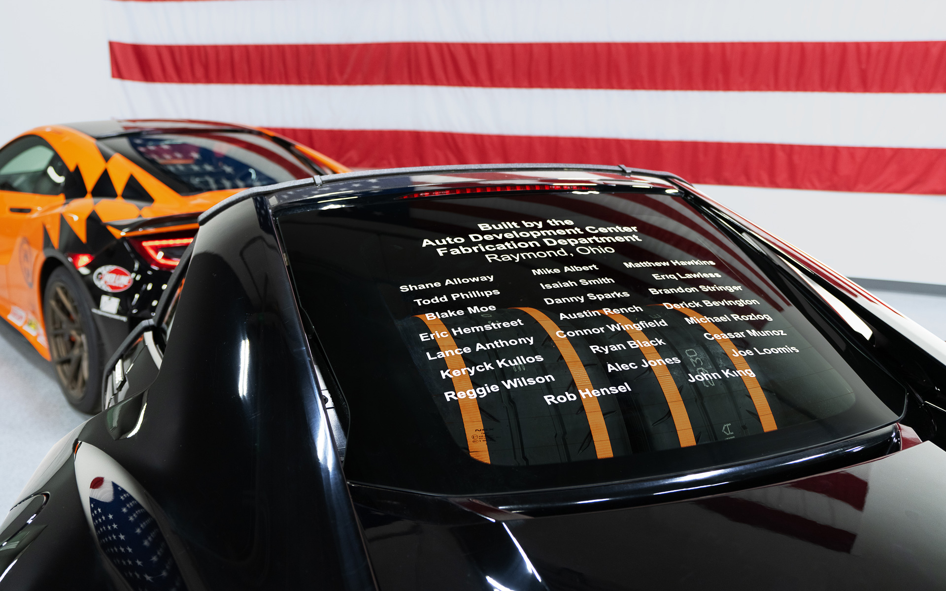 スペアタイヤ、ツール、フルードを運ぶためのリアトレーラー