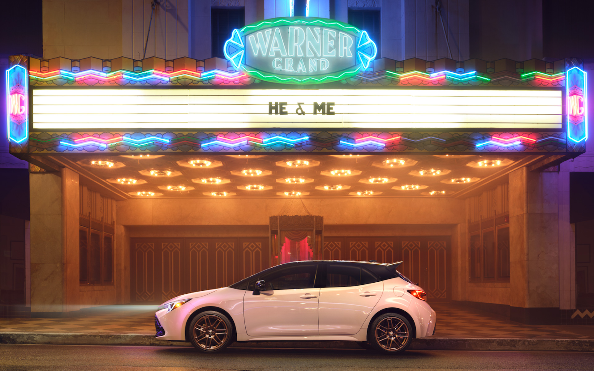 カローラ ナイトシェード スペシャル エディション（ハッチバック）