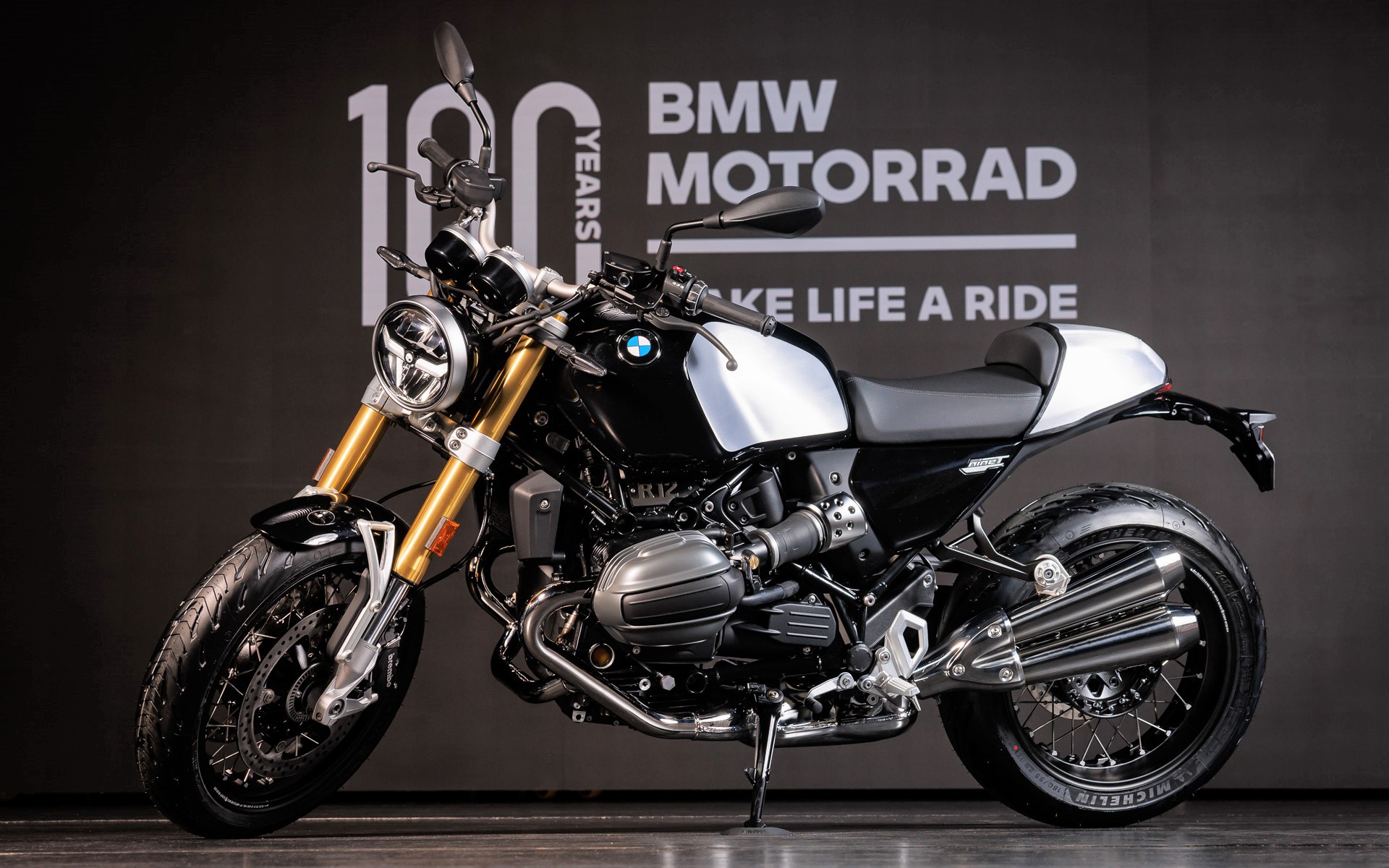 BMW Motorrad 100周年記念モデル新型「R 12 nineT」