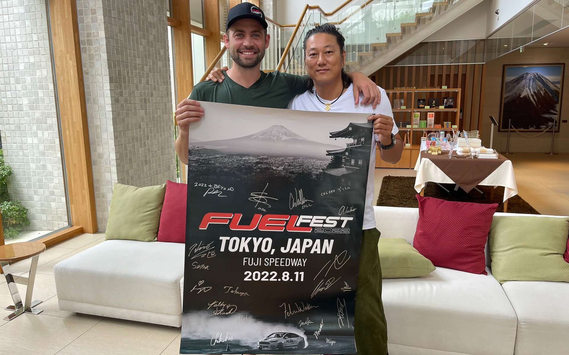 昨年FUELFEST JAPAN 2022で来日したコビー・ウォーカー氏とSung Kang氏（ワイルド・スピードでの役名はハン）