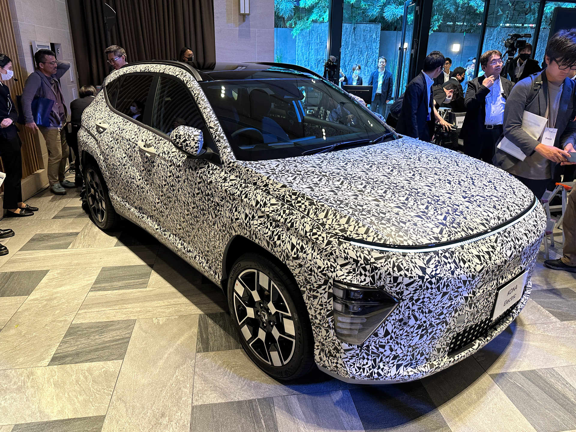 日本導入予定の新型EV「コナ エレクトリック」。本国の発表において、新型コナはバッテリEVのほか、HEV（ハイブリッド車）、ICE（内燃機関車）の各バリエーションに加え、スポーティなNラインをラインアップする