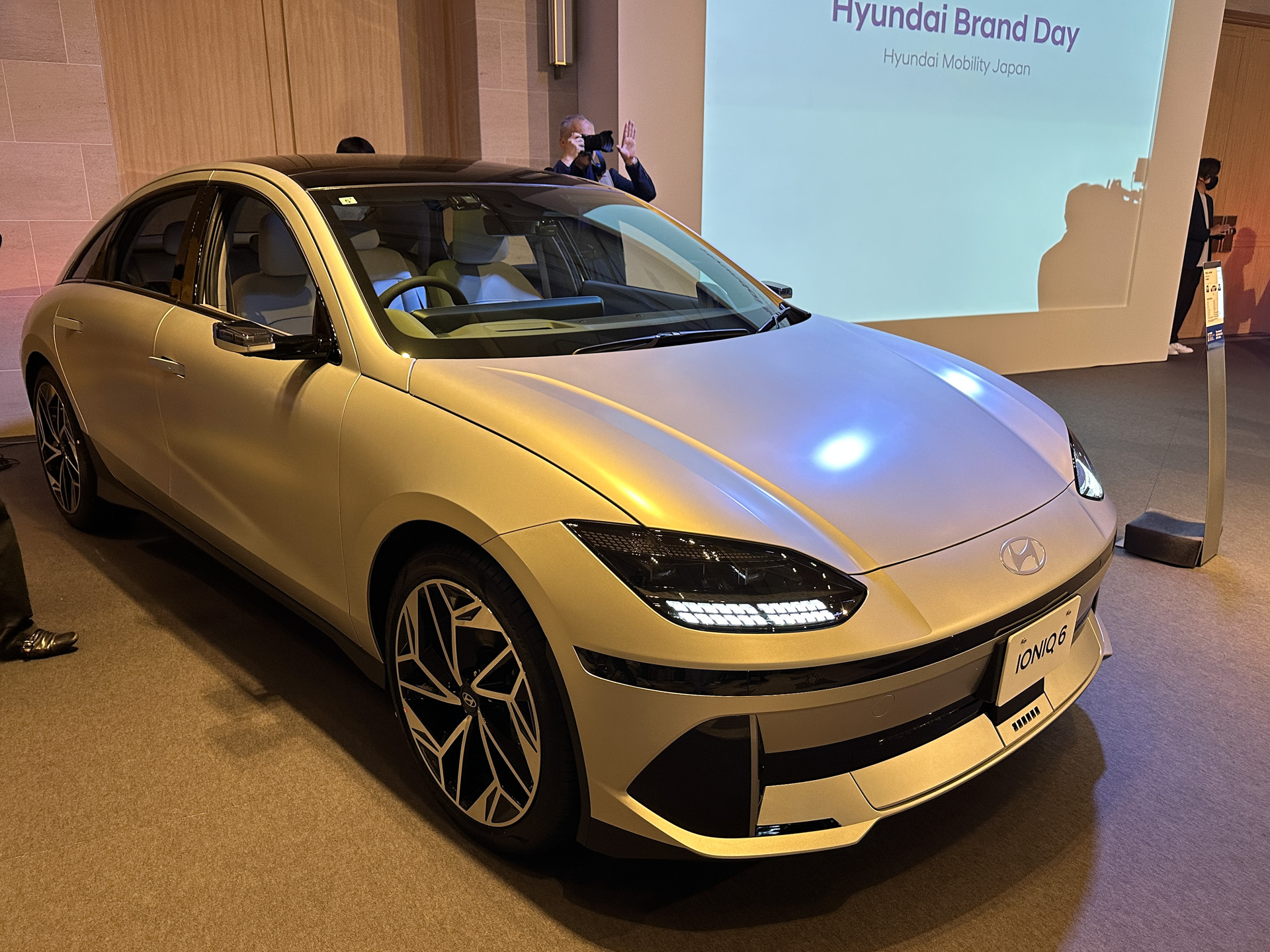 マーケティング用に日本導入する新型EV「アイオニック 6」