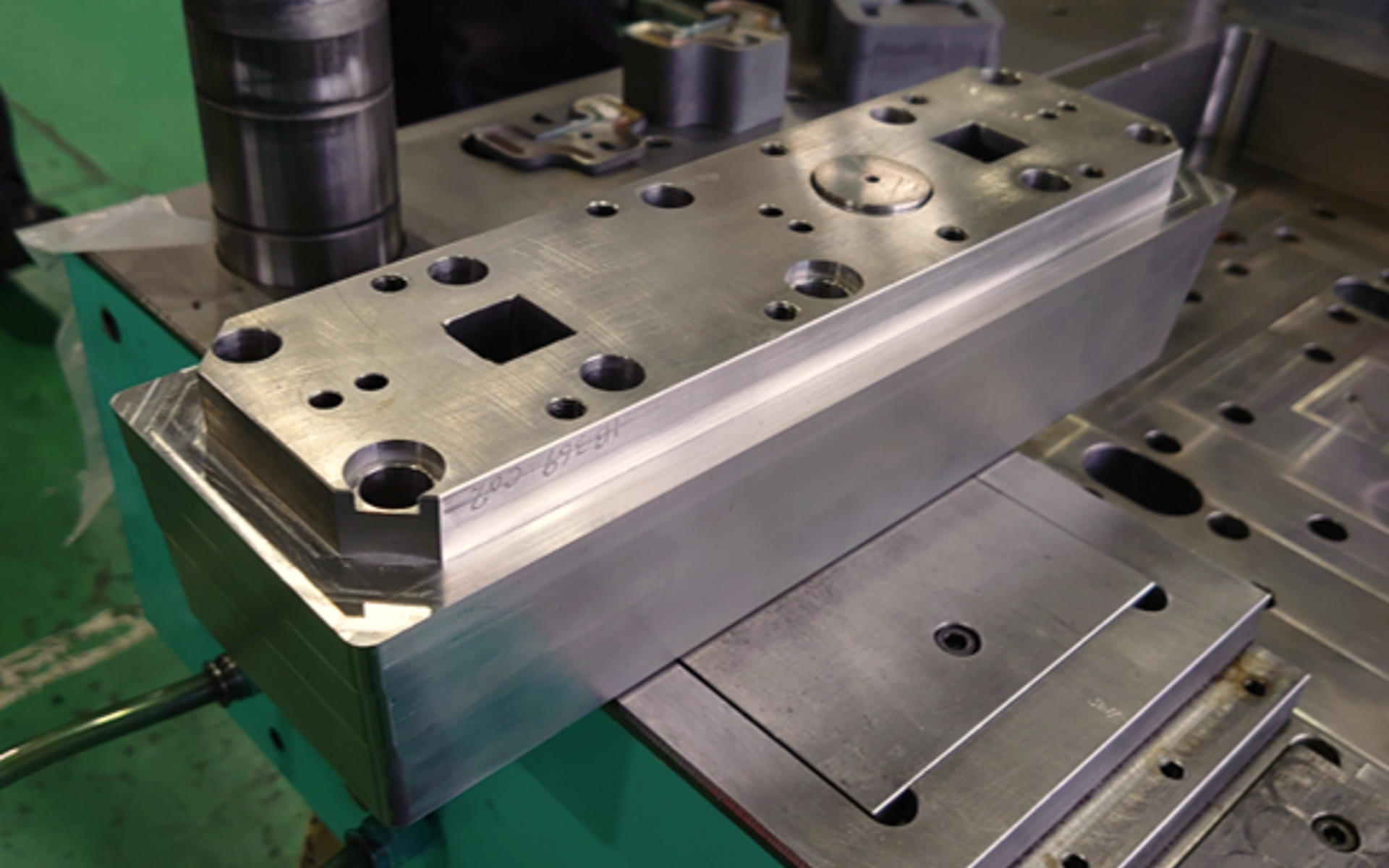 実際に金属3Dプリンタで製造した成形金型