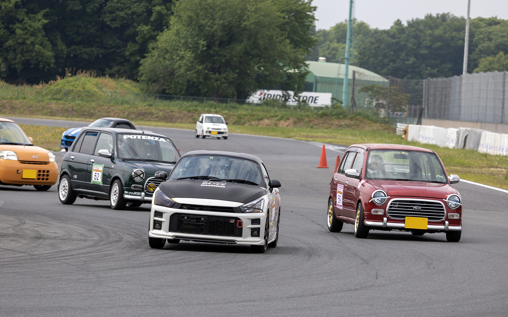 ターボ、NAクラスの練習走行