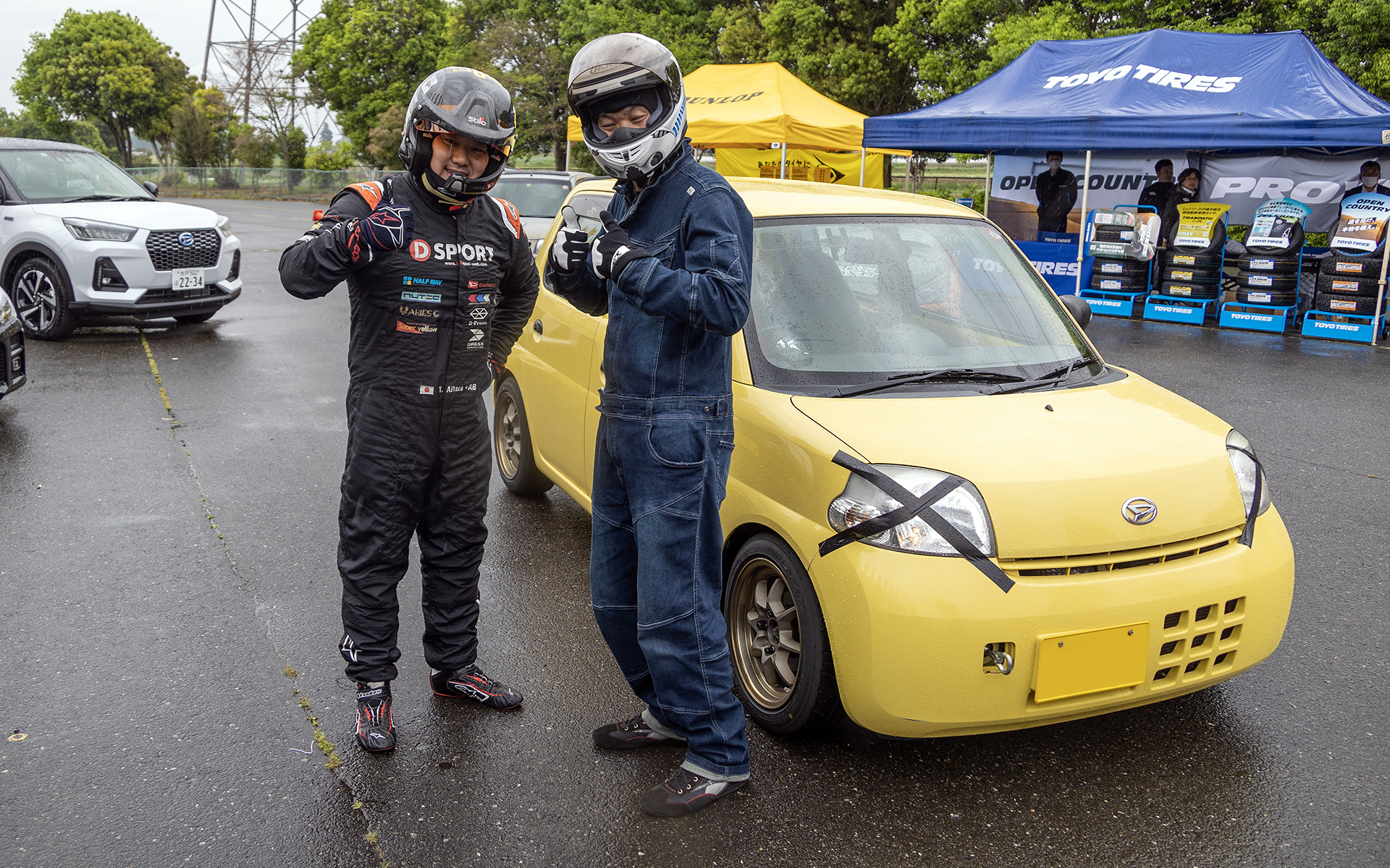 午後の走行では抽選で当たった参加者のクルマに殿村氏、相原氏が乗って走らせ方やセットアップのアドバイスを行なった