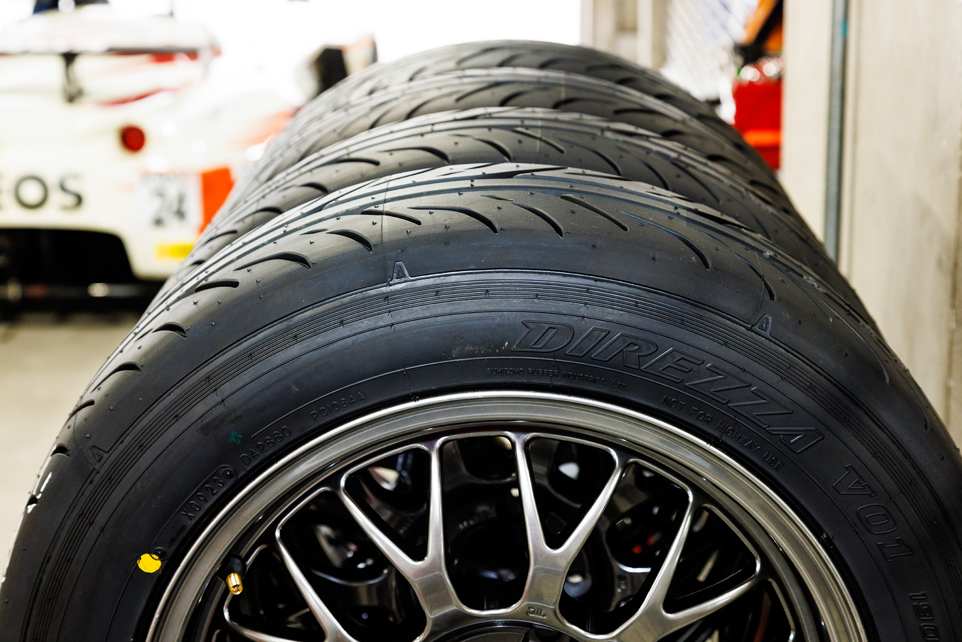 ドライバーが安心して安全に走れるように設計しているタイヤだと分かった