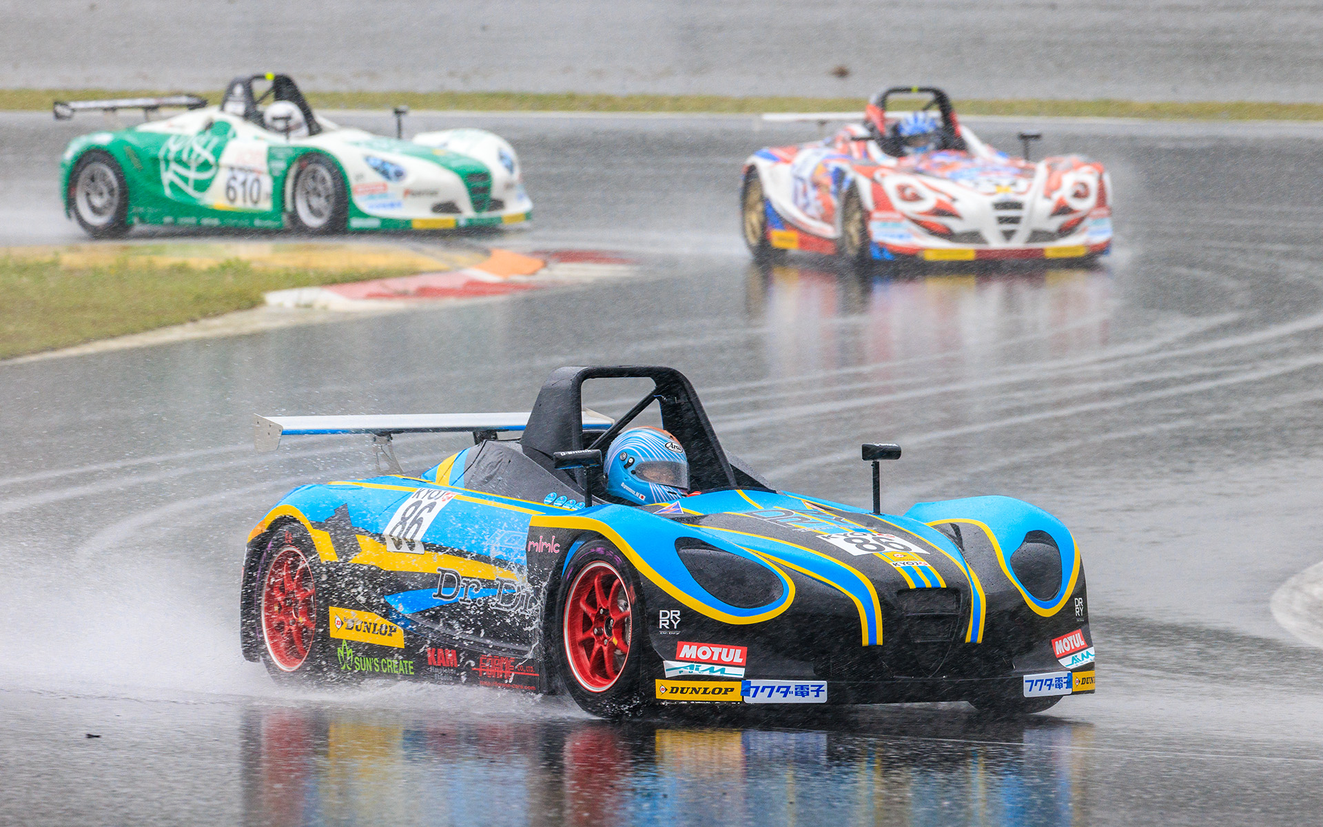 2位、86号車 Dr.DRY VITAの永井歩夢選手