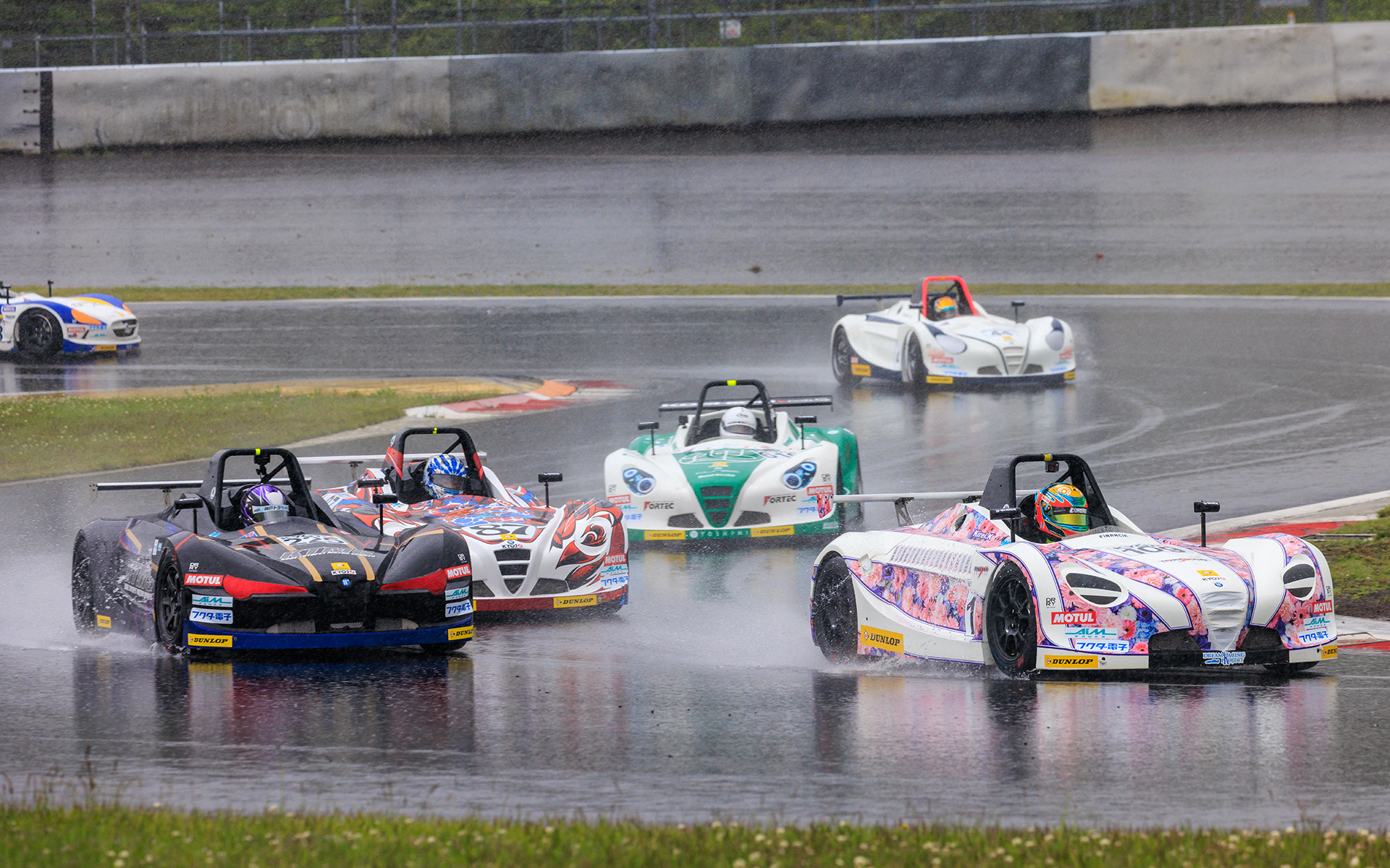 225号車 KTMS VITA 富下季央奈選手