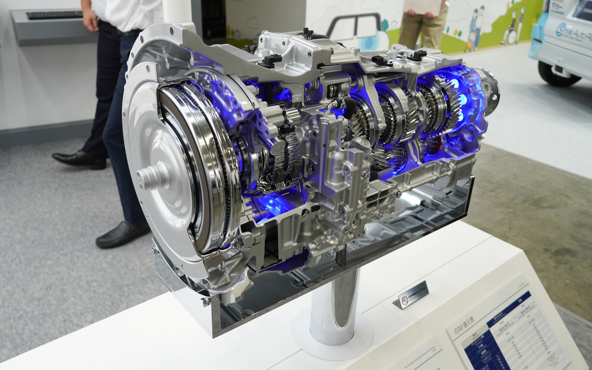 エンジン側から見た「ISIM」