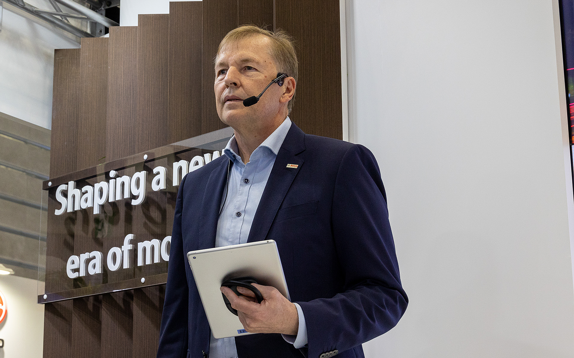 ボッシュの代表取締役社長 クラウス・メーダー氏によるコーポレートカテゴリーのプレゼンテーションが行なわれた