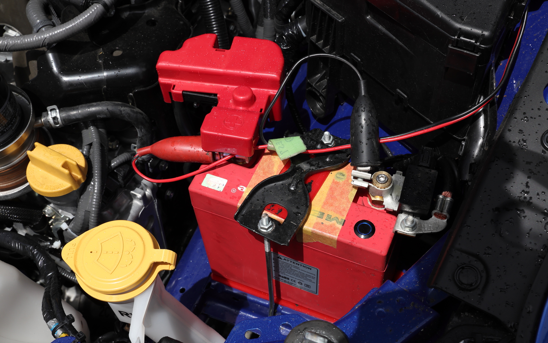 エンジンルーム内