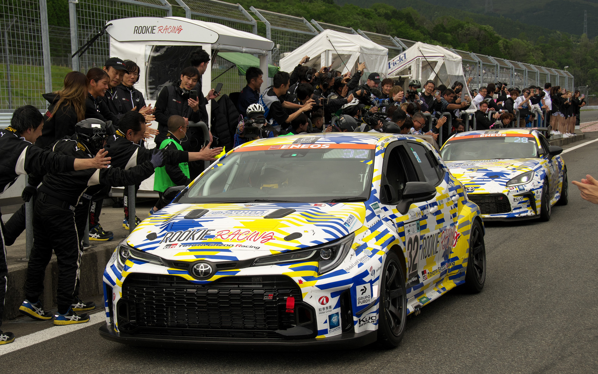 世界初の液体水素自動車によるレース参戦を終えた32号車 液体水素GRカローラ