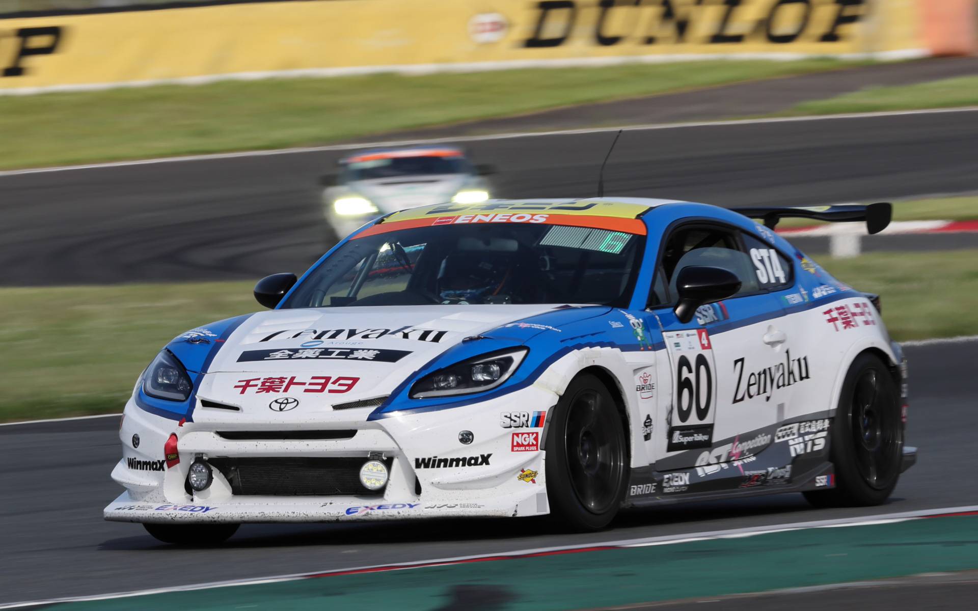 ST-4クラス 1位 No.60 全薬工業 G/MOTION’GR86