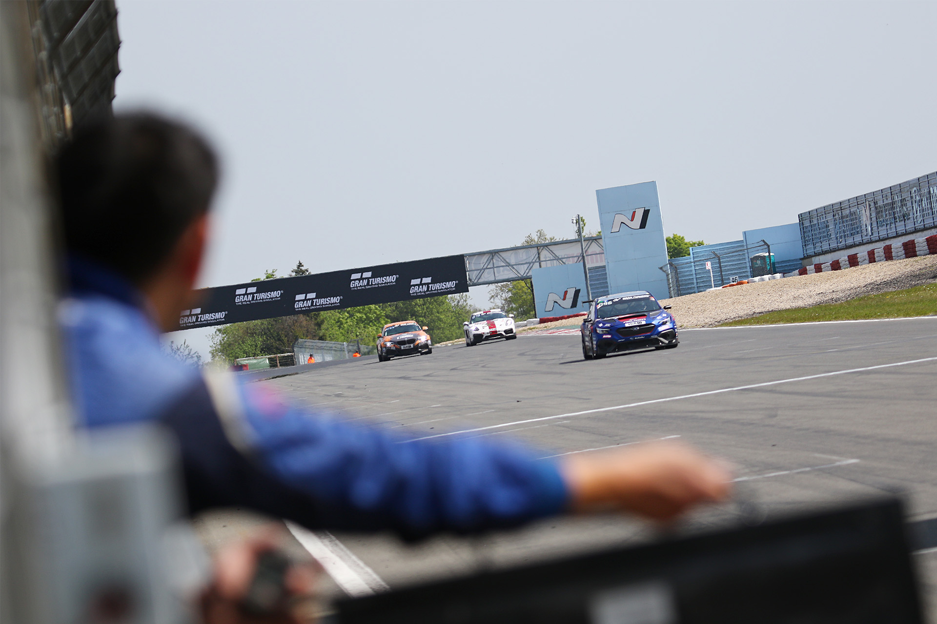 順調に周回を重ねる新型WRX S4