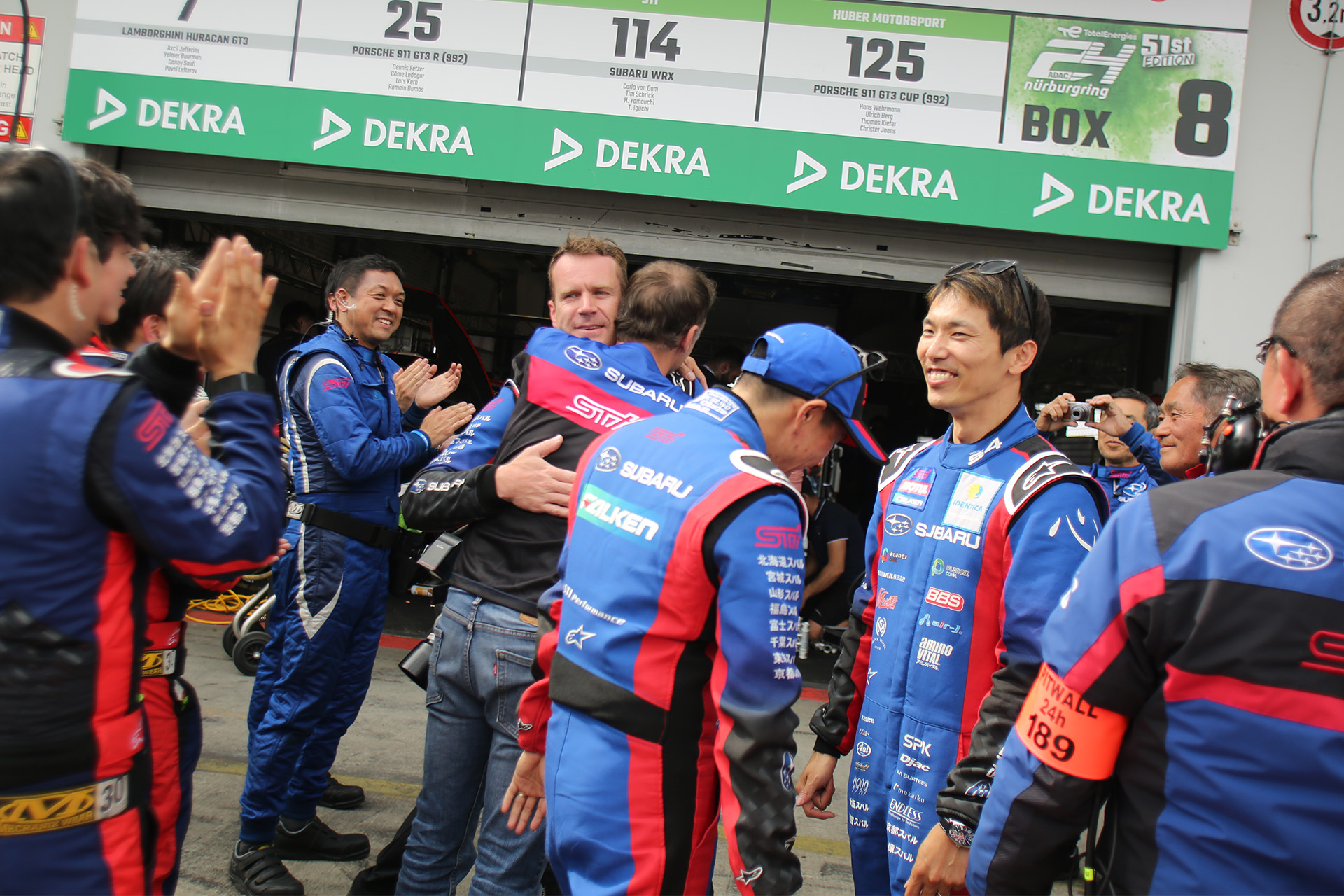 日本からの応援の寄せ書き